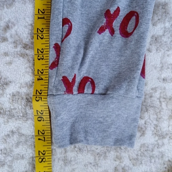 Two Piece Pajama Pant Set XO Hugs & Kisses MEDIUM Gray Red - Picture 11 of 16